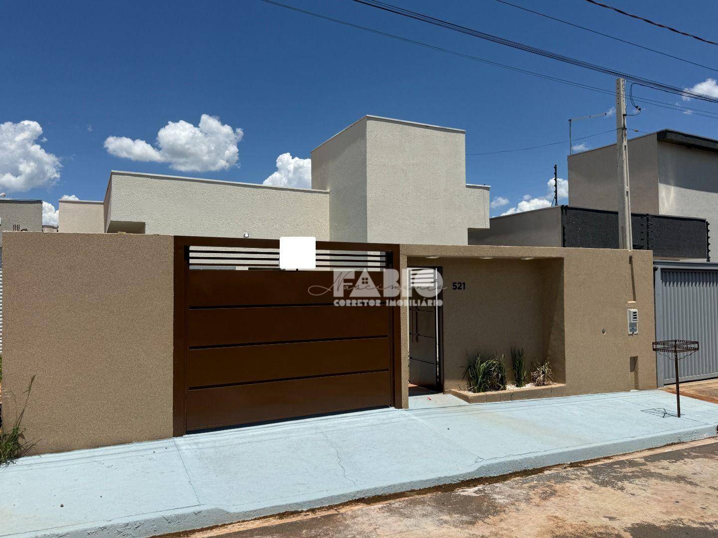 Casa, 2 quartos, 61 m² - Foto 1