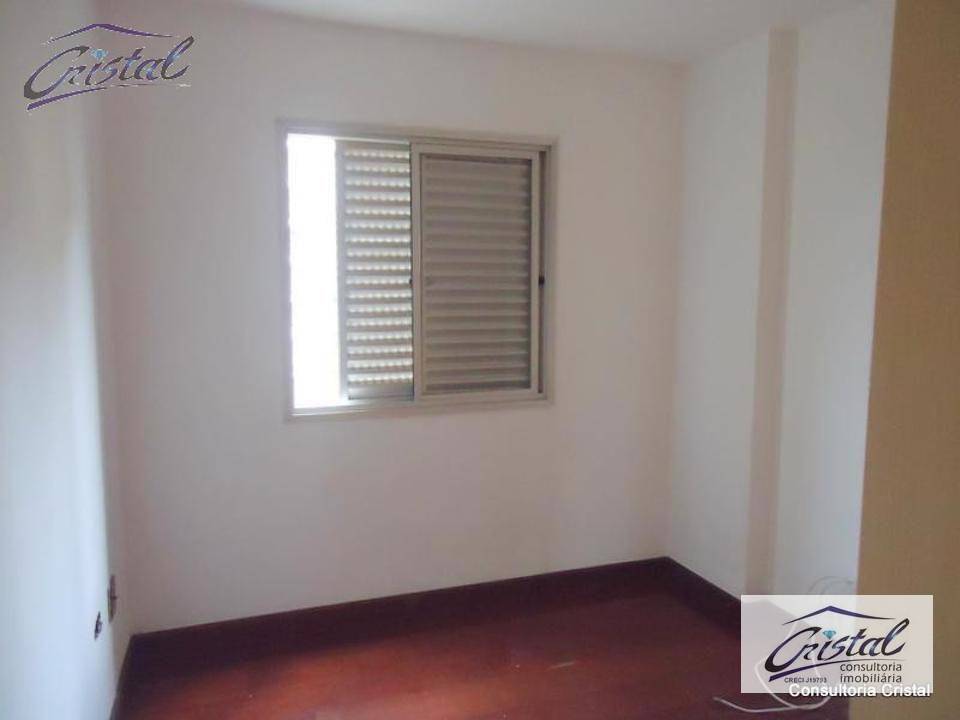 Apartamento para alugar com 3 quartos, 90m² - Foto 9