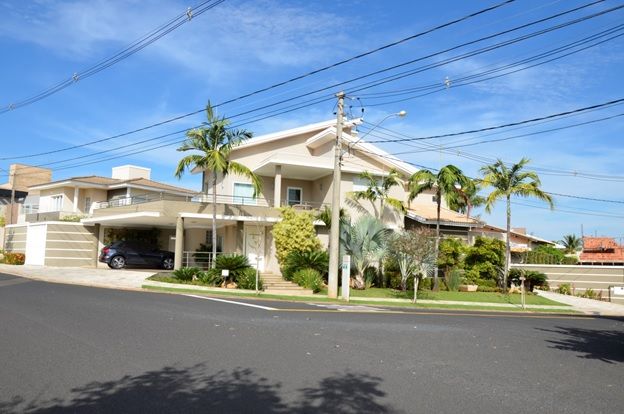 Casa de Condomínio à venda com 5 quartos, 578m² - Foto 1