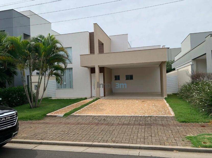 Casa de Condomínio para alugar com 3 quartos, 200m² - Foto 1