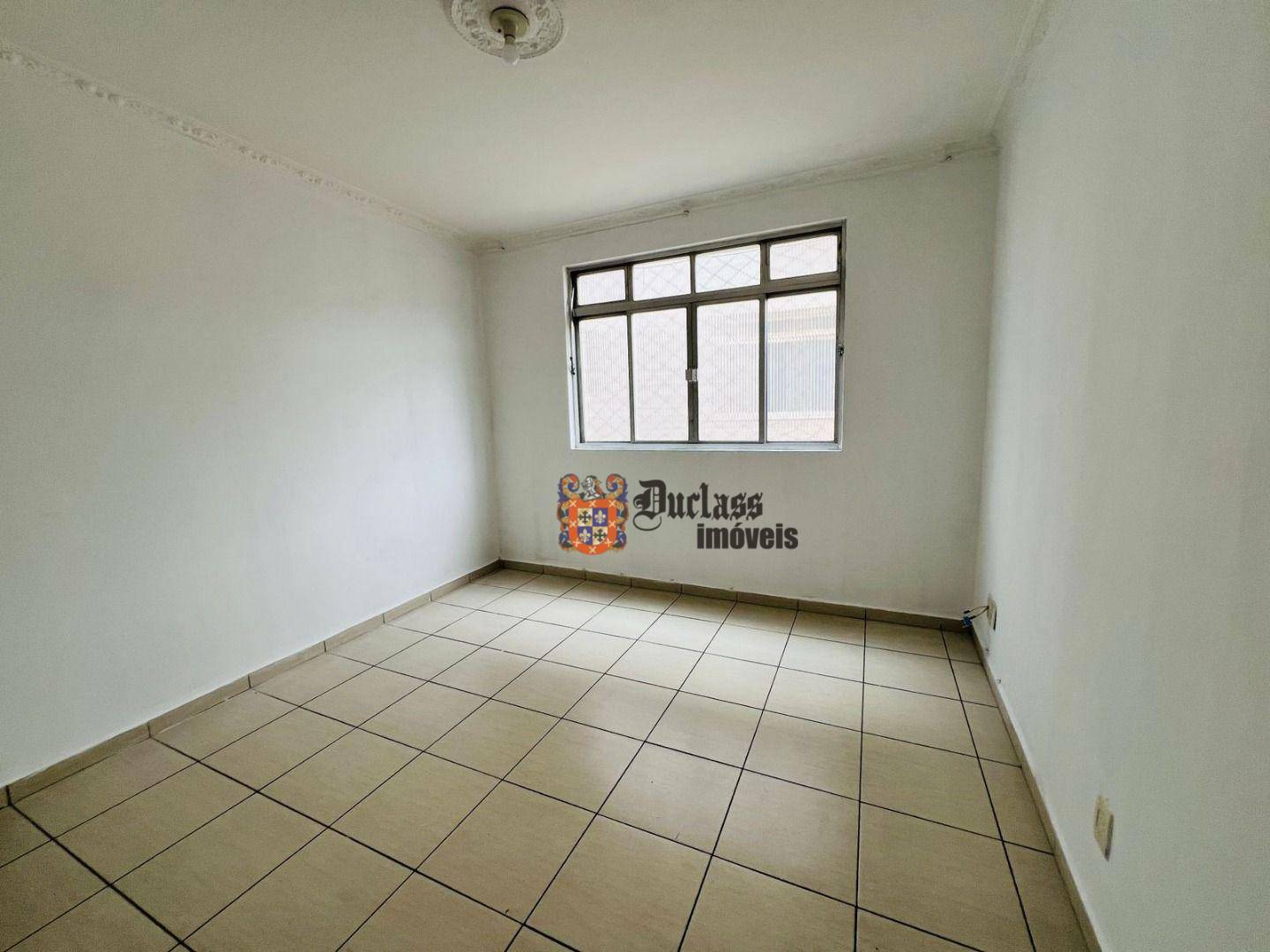 Apartamento à venda com 2 quartos, 61m² - Foto 4