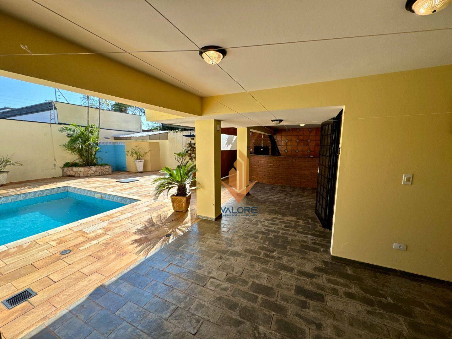 Casa à venda com 4 quartos, 328m² - Foto 49