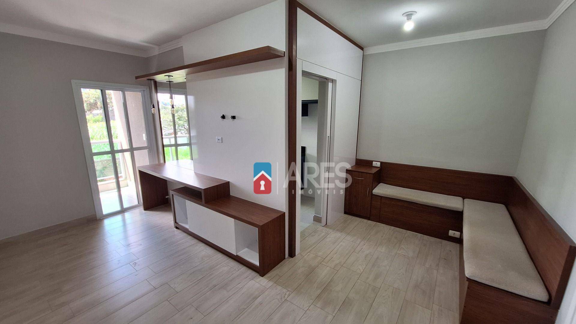 Apartamento à venda com 3 quartos, 80m² - Foto 2