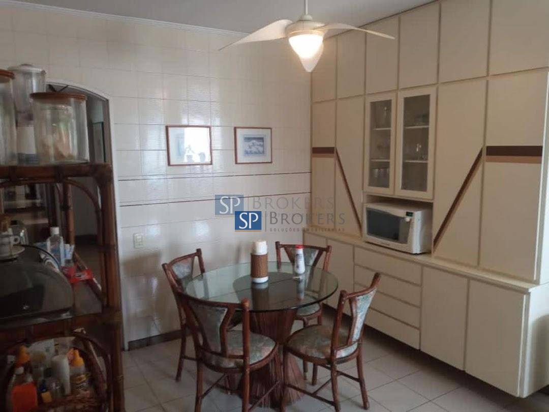 Apartamento à venda com 4 quartos, 224m² - Foto 7