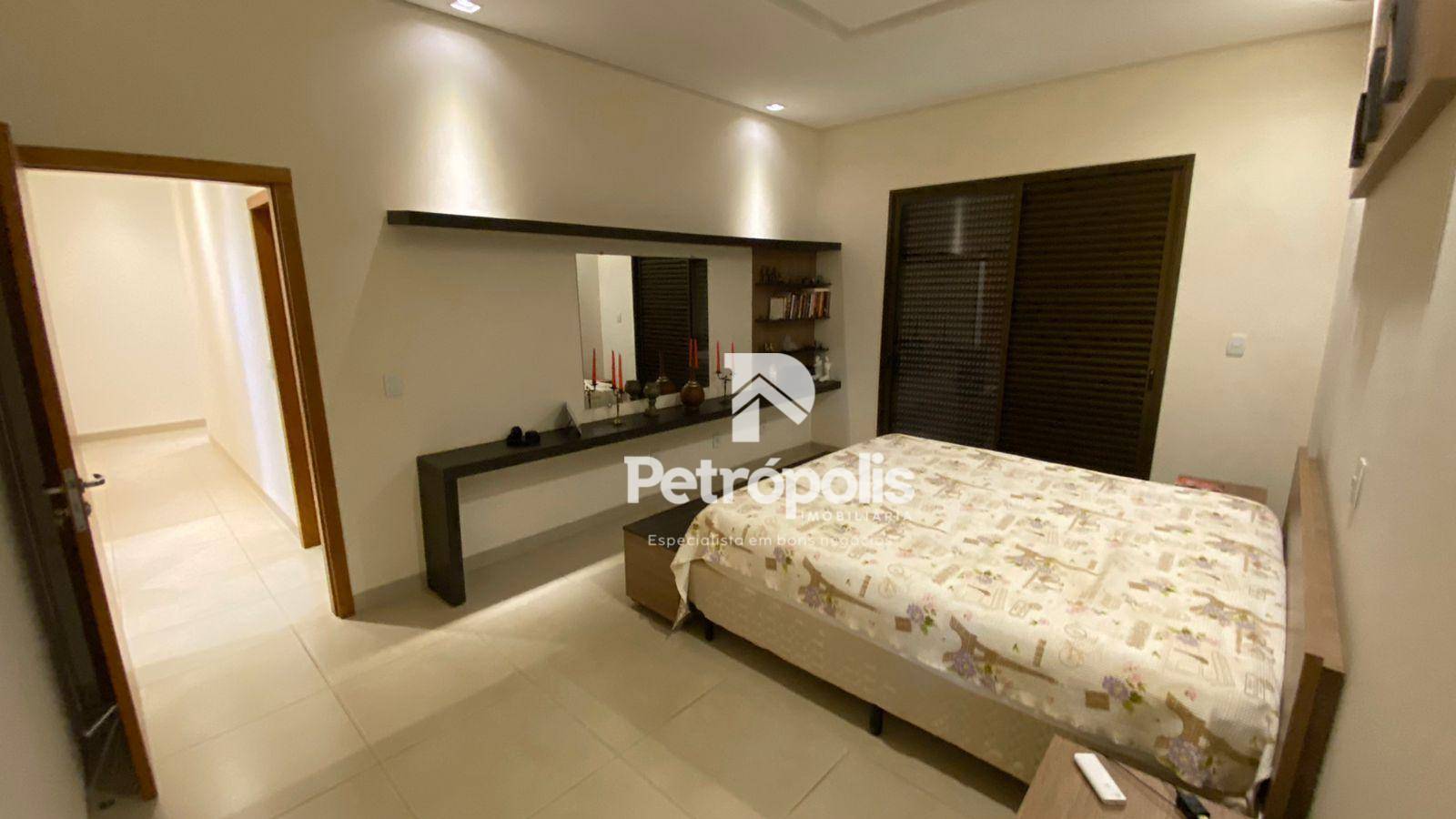 Casa de Condomínio à venda com 5 quartos, 370m² - Foto 22