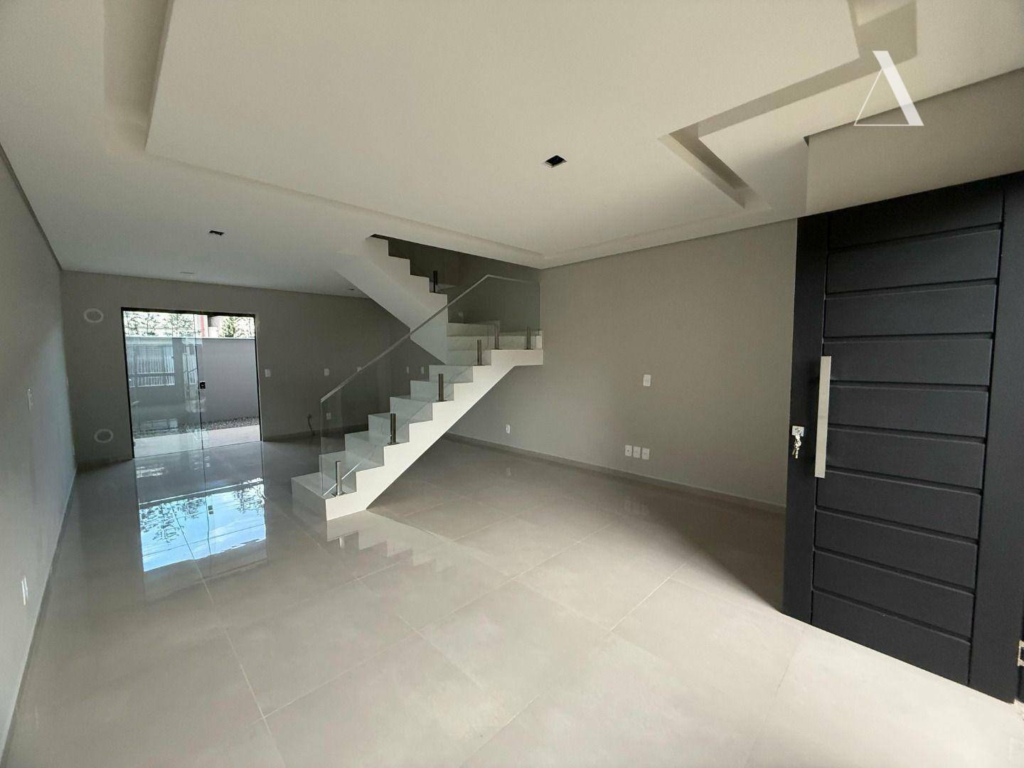 Casa à venda com 3 quartos, 102m² - Foto 7