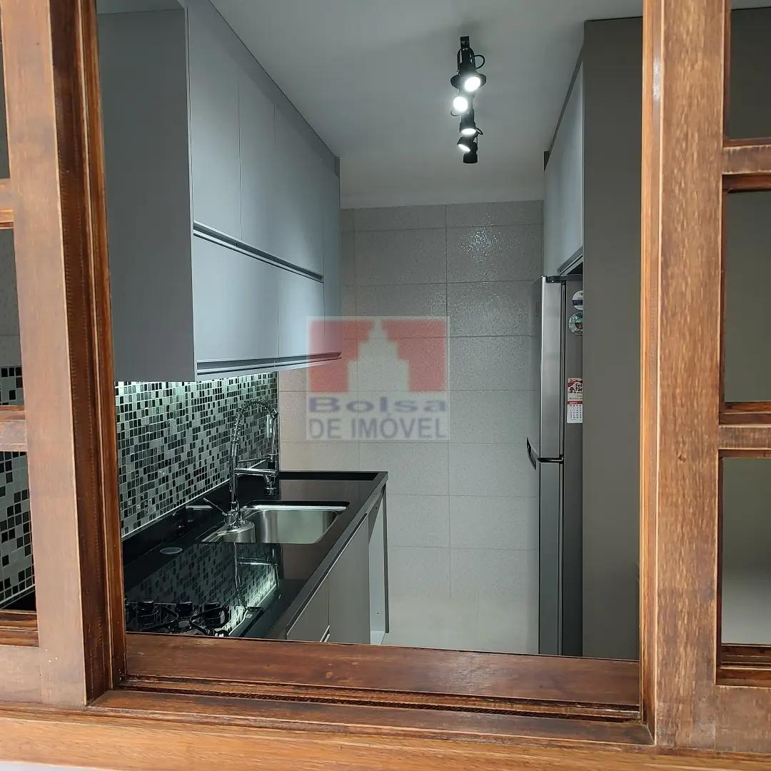 Casa à venda com 3 quartos, 320m² - Foto 2