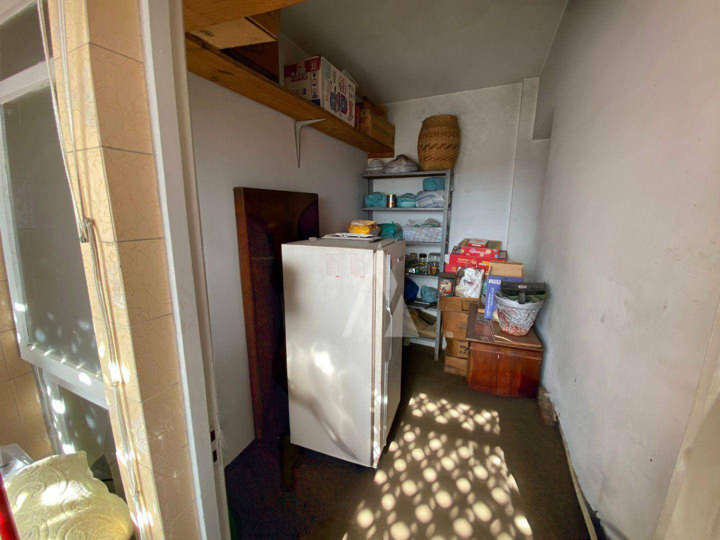 Apartamento para alugar com 3 quartos, 137m² - Foto 10