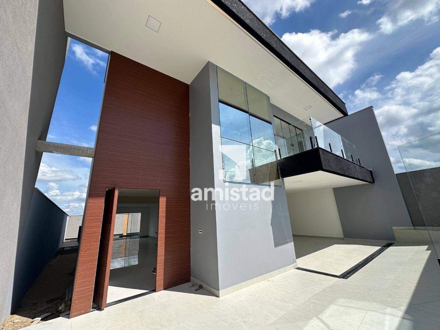 Casa à venda com 3 quartos, 268m² - Foto 2