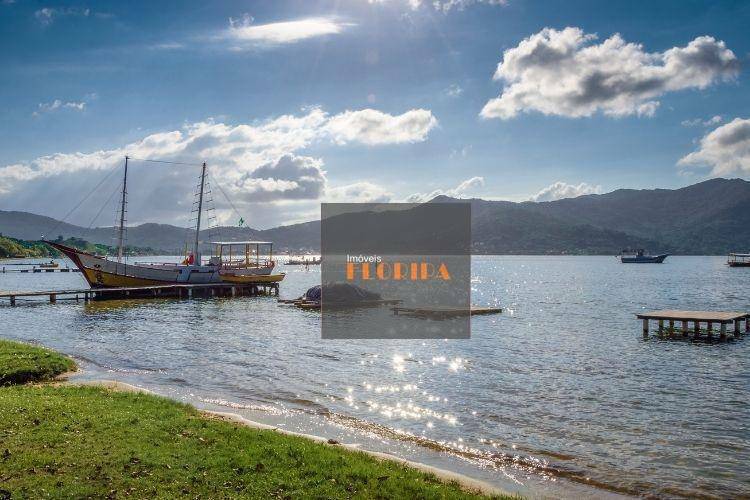 Casa de Condomínio à venda com 3 quartos, 237m² - Foto 16