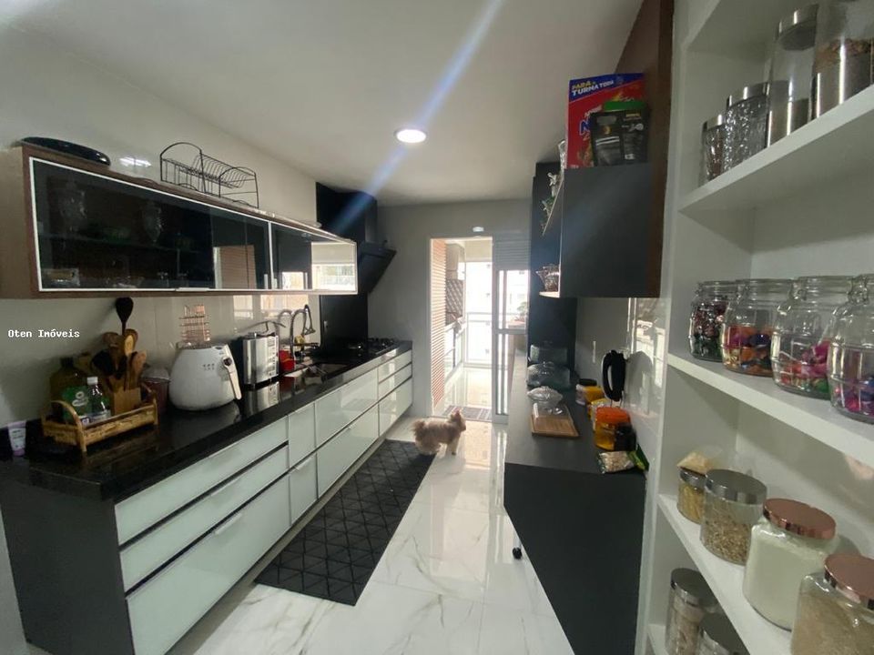 Apartamento à venda com 3 quartos, 156m² - Foto 12