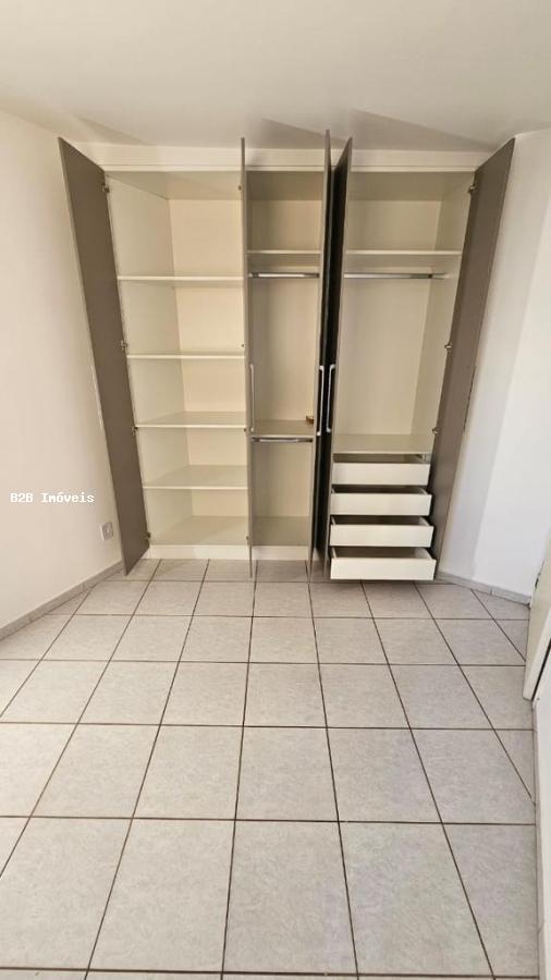 Apartamento à venda com 3 quartos, 76m² - Foto 18