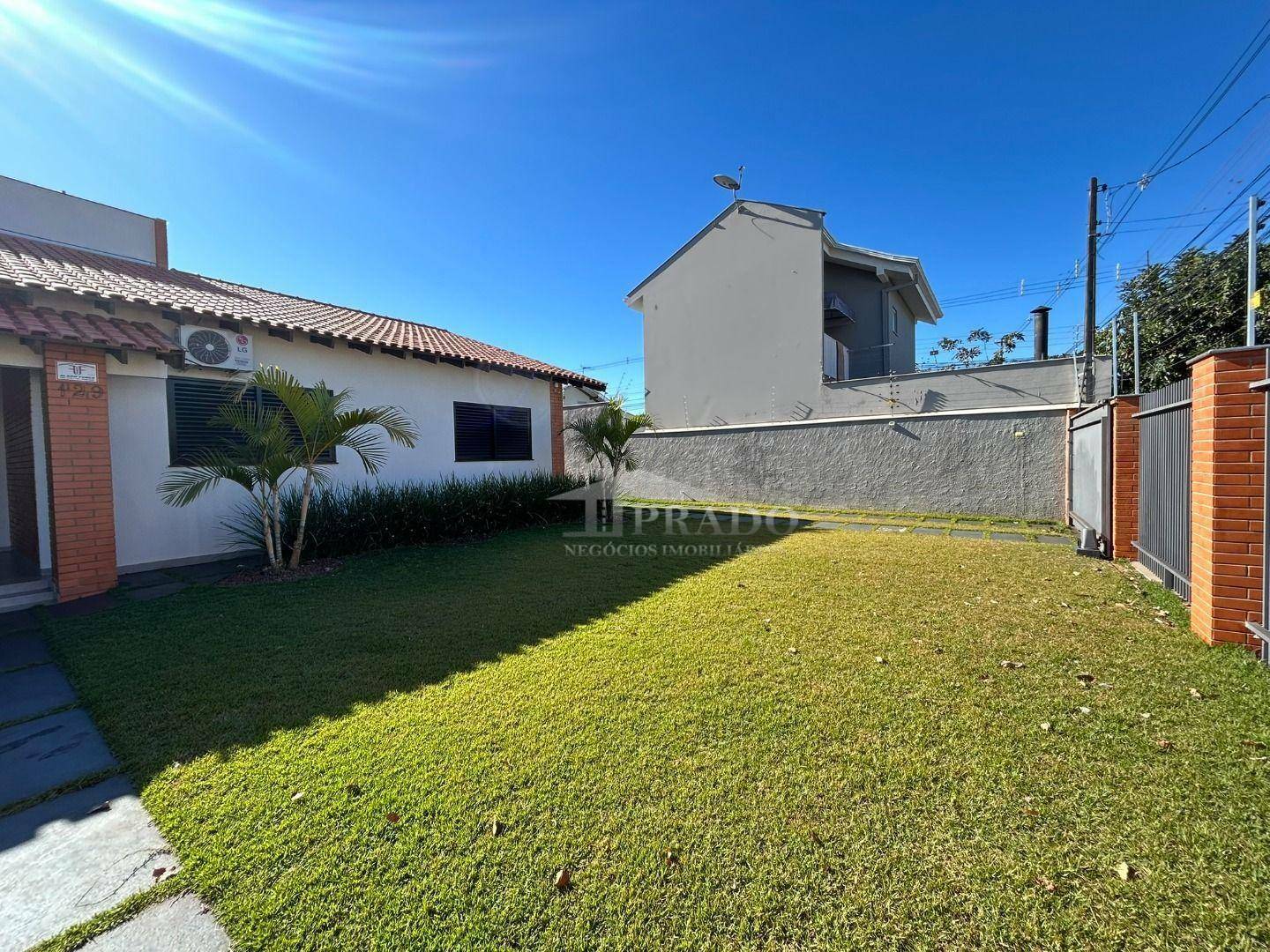 Casa, 3 quartos, 232 m² - Foto 3