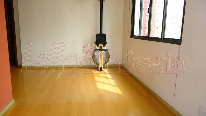 Apartamento para alugar com 2 quartos, 81m² - Foto 3