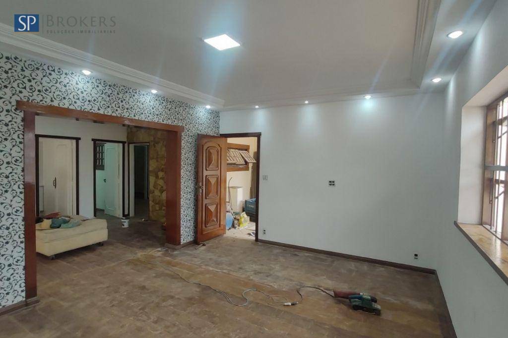 Casa à venda com 4 quartos, 170m² - Foto 2