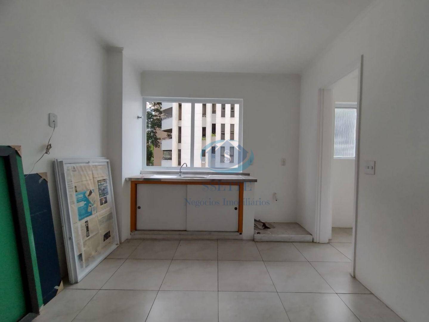 Apartamento para alugar com 3 quartos, 157m² - Foto 4