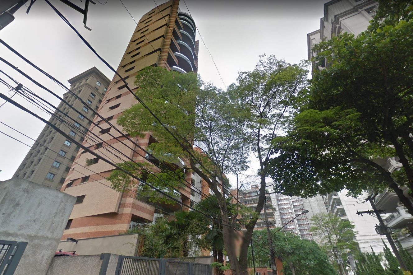 Apartamento à venda com 5 quartos, 658m² - Foto 1