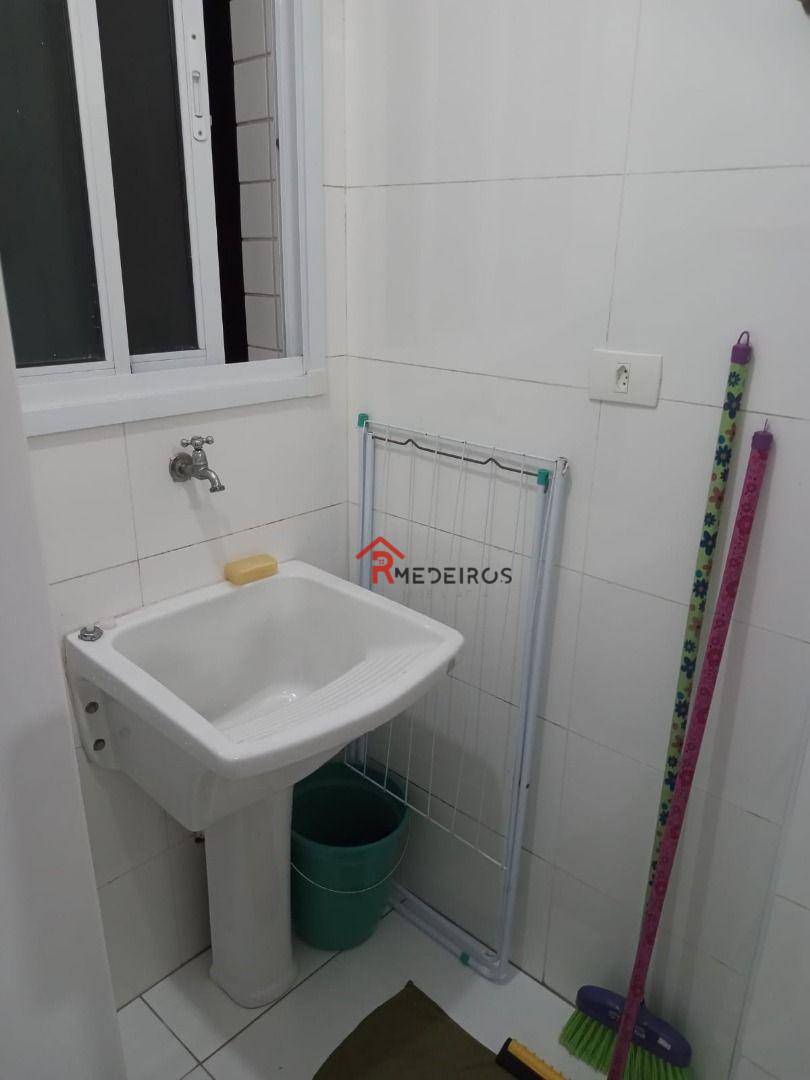 Apartamento à venda com 1 quarto, 45m² - Foto 13