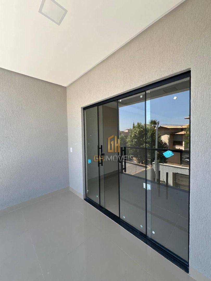 Sobrado à venda com 4 quartos, 210m² - Foto 4