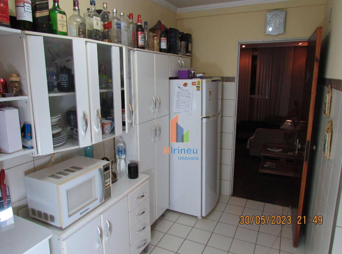 Apartamento à venda com 3 quartos, 70m² - Foto 7