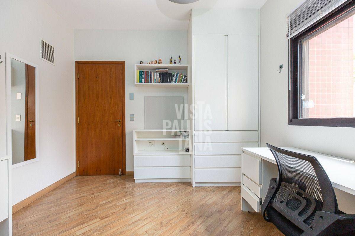 Apartamento à venda com 3 quartos, 219m² - Foto 33