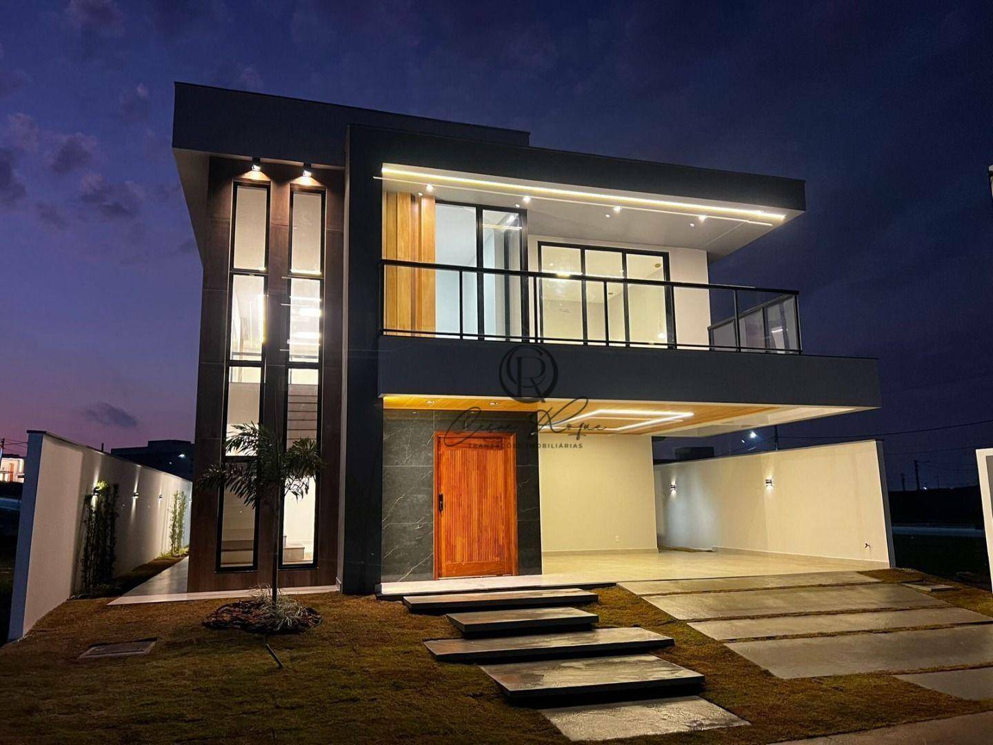 Casa de Condomínio à venda com 4 quartos, 300m² - Foto 1