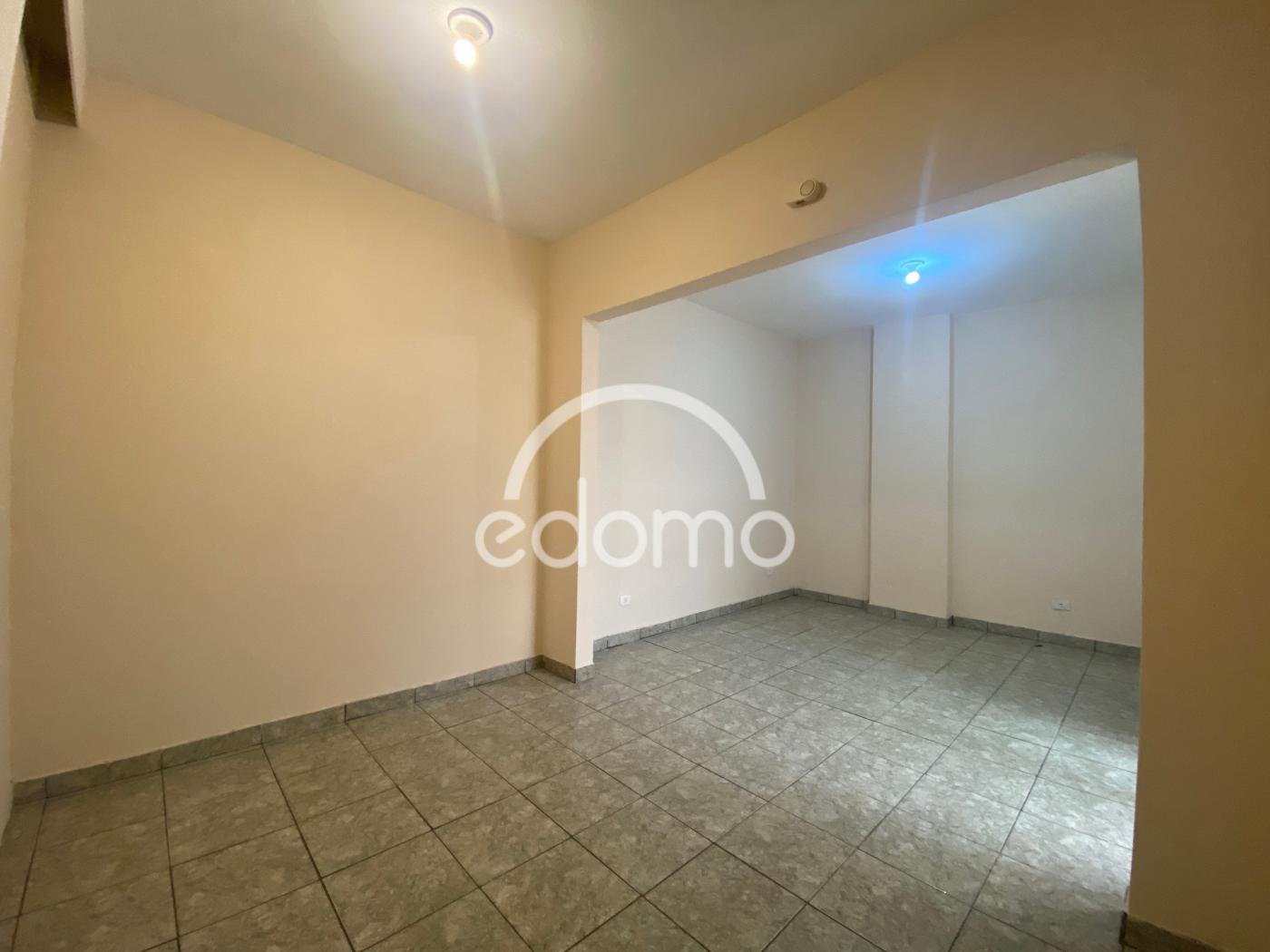 Apartamento para alugar com 3 quartos, 70m² - Foto 4