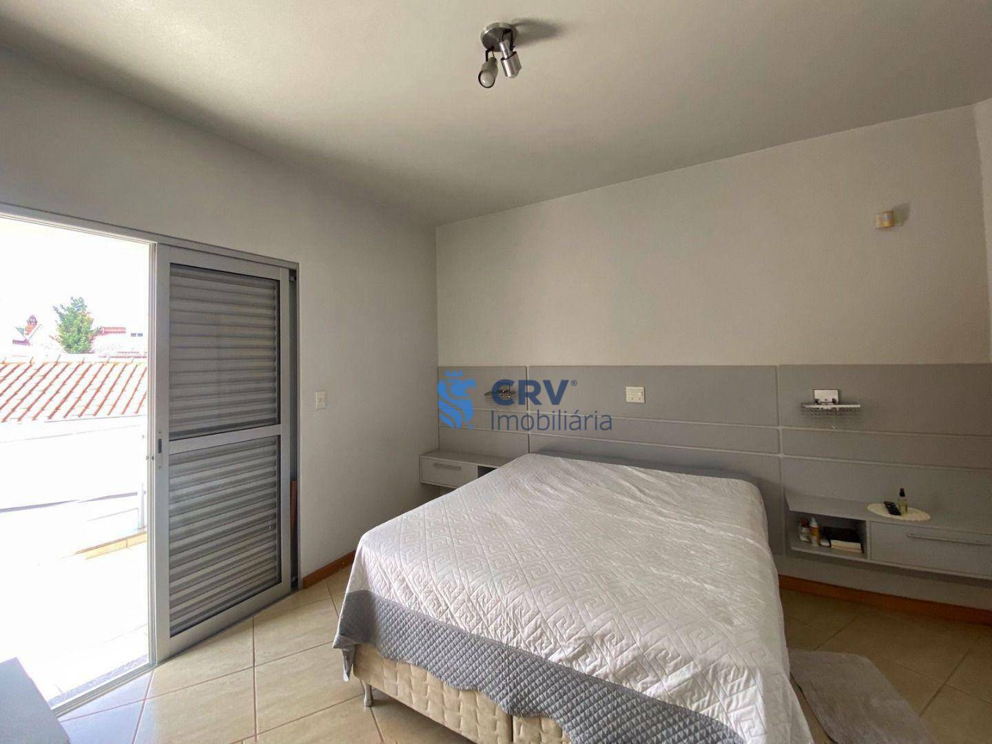 Sobrado à venda com 3 quartos, 335m² - Foto 28