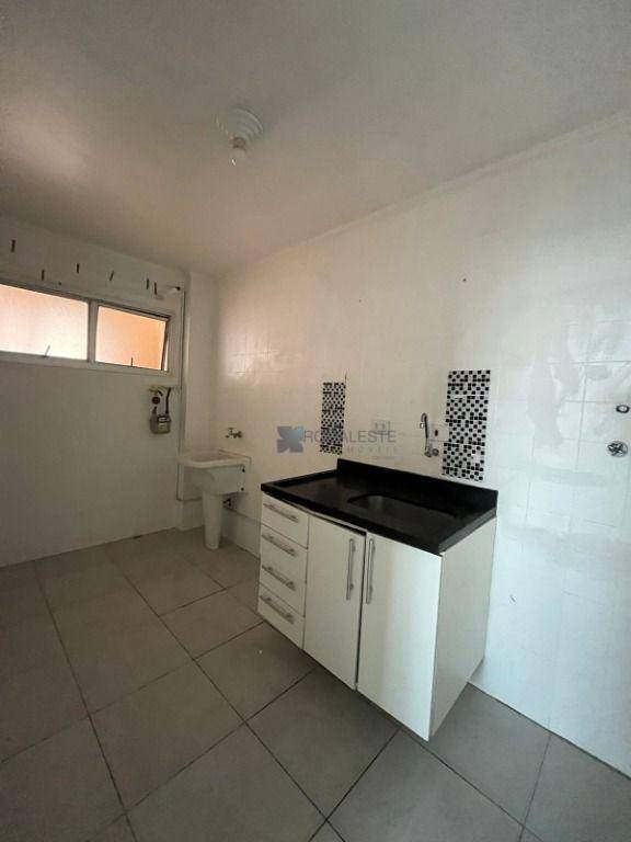 Apartamento à venda com 2 quartos, 45m² - Foto 10