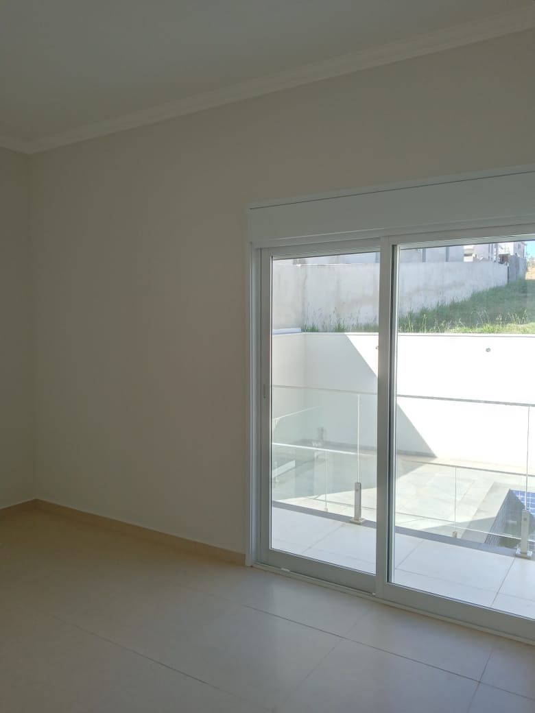 Casa à venda com 3 quartos, 300m² - Foto 17