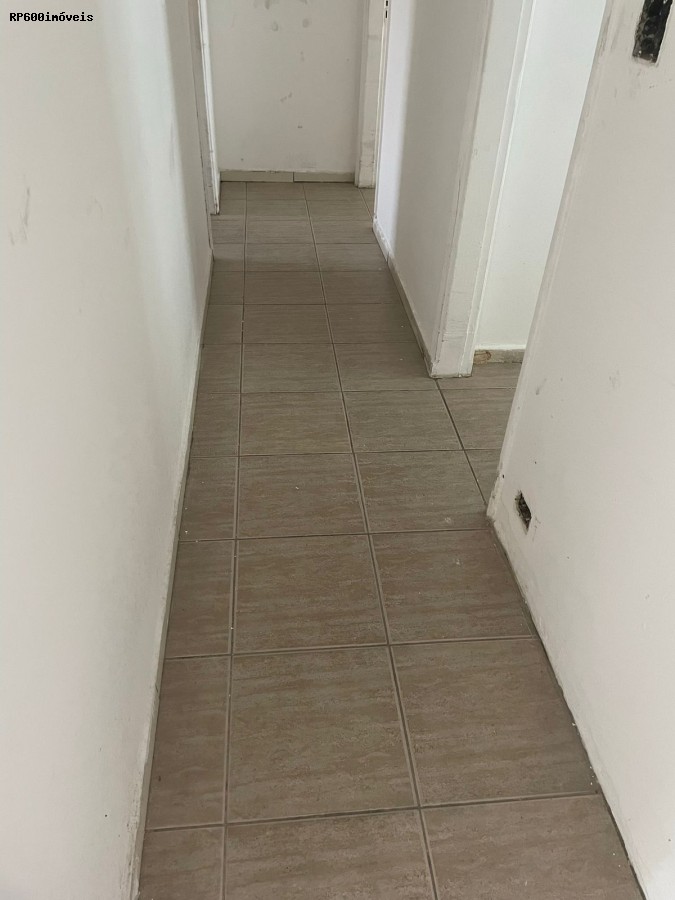 Casa à venda com 4 quartos, 686m² - Foto 9