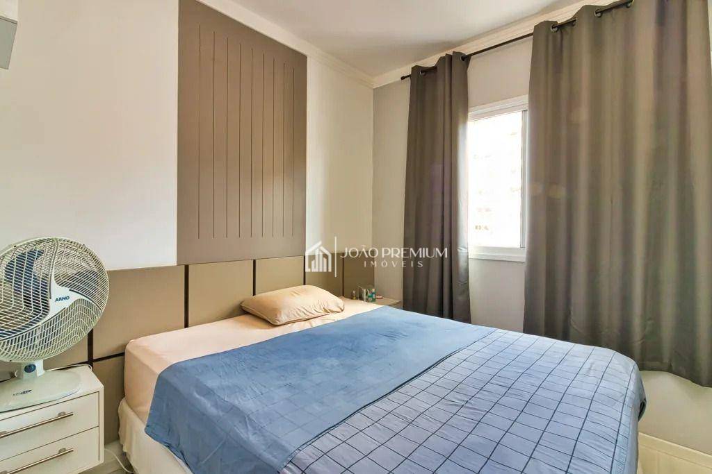 Apartamento à venda com 3 quartos, 100m² - Foto 4