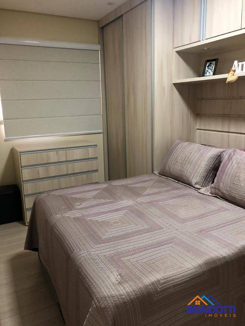 Apartamento à venda com 2 quartos, 60m² - Foto 2