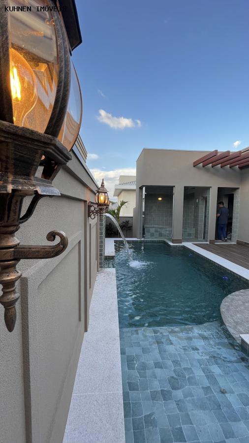 Casa de Condomínio à venda com 3 quartos, 250m² - Foto 20