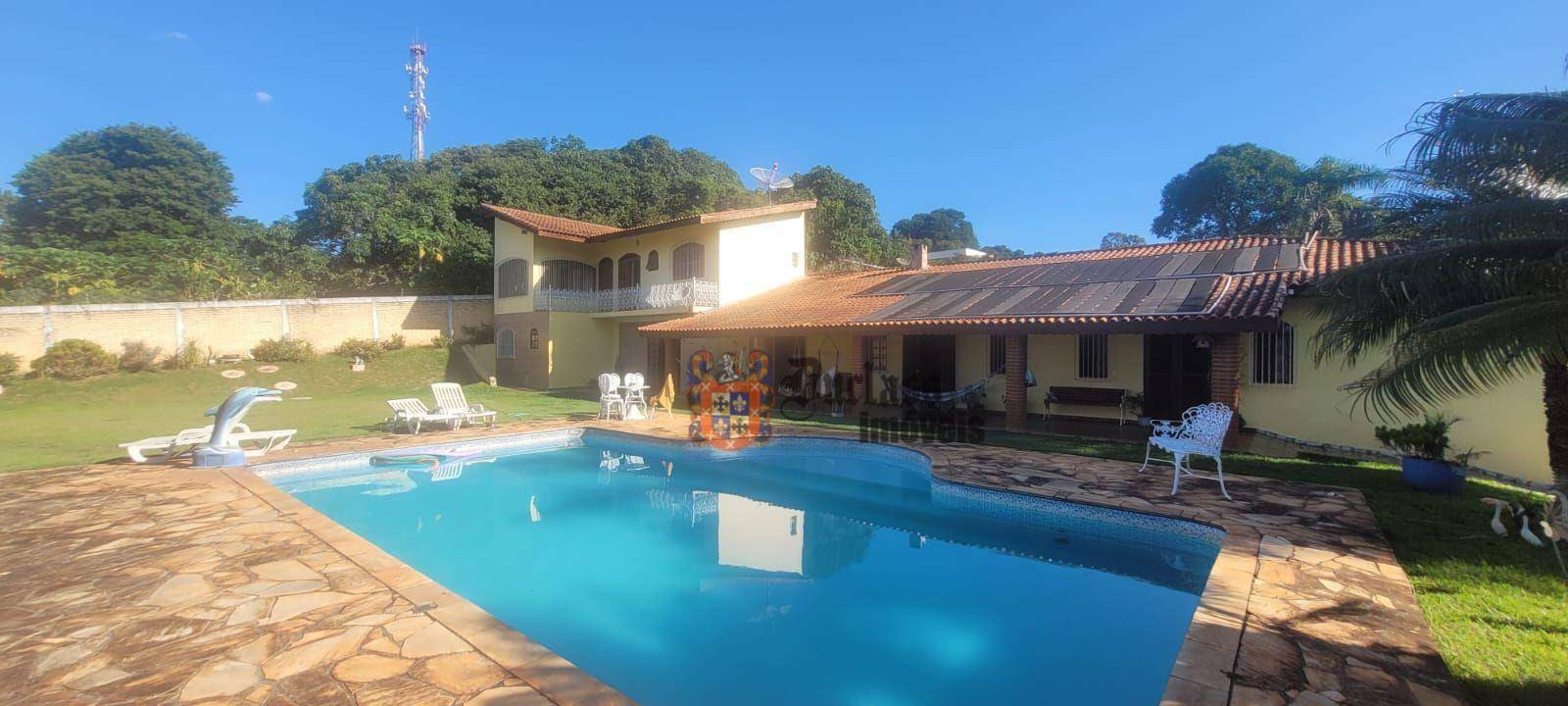 Chácara à venda com 3 quartos, 400m² - Foto 1