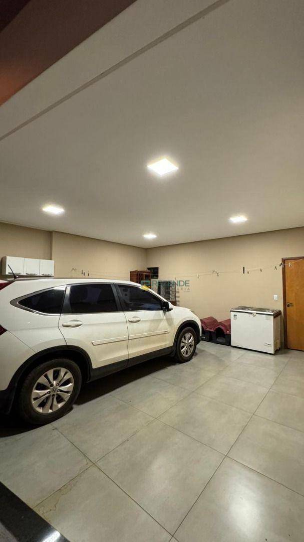 Sobrado à venda com 3 quartos, 219m² - Foto 21