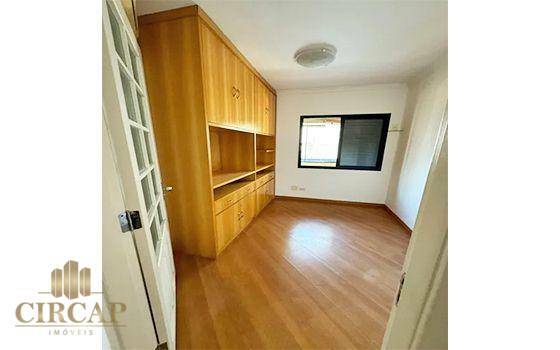 Apartamento à venda com 2 quartos, 75m² - Foto 9