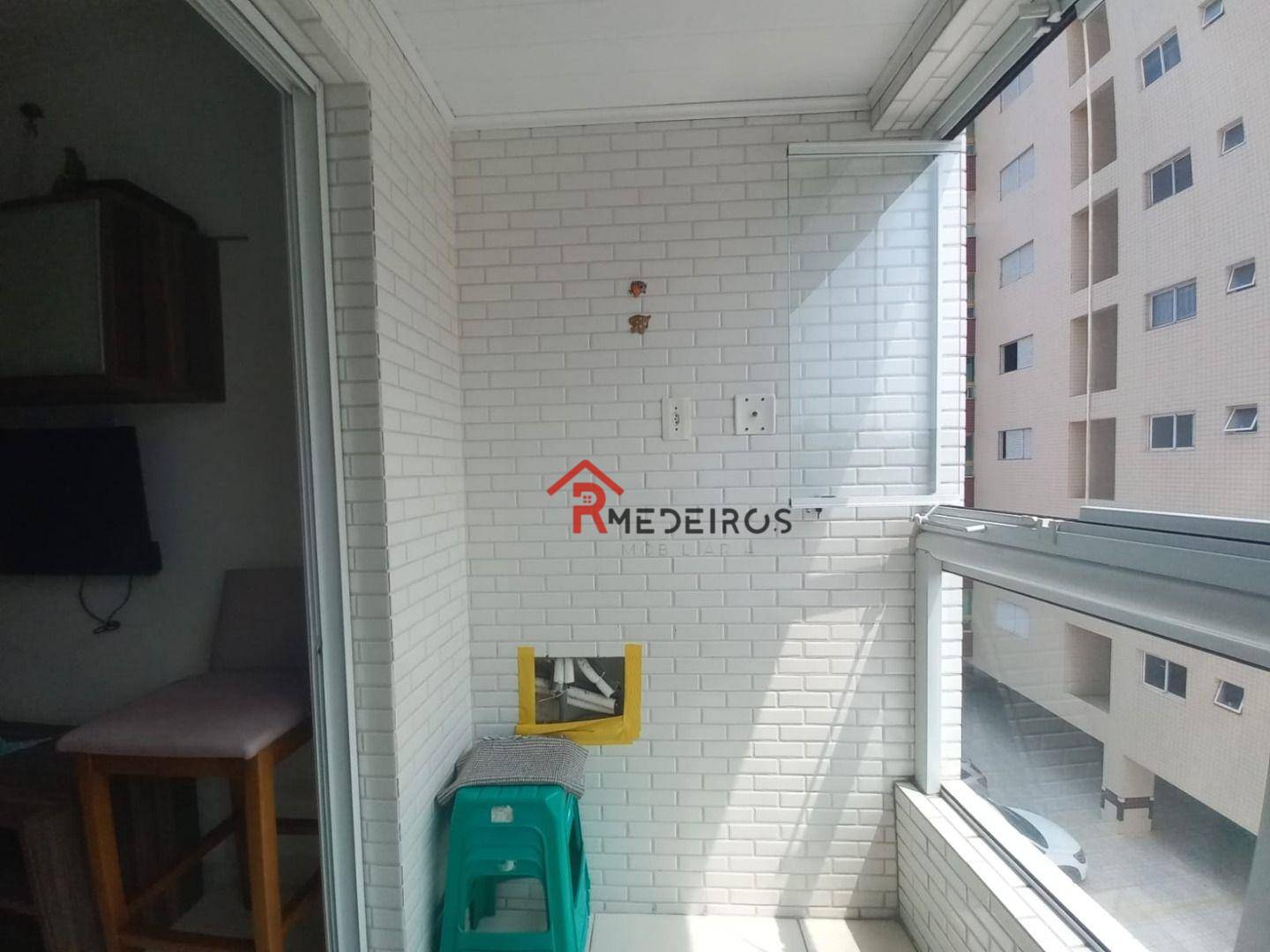 Apartamento à venda com 2 quartos, 66m² - Foto 4