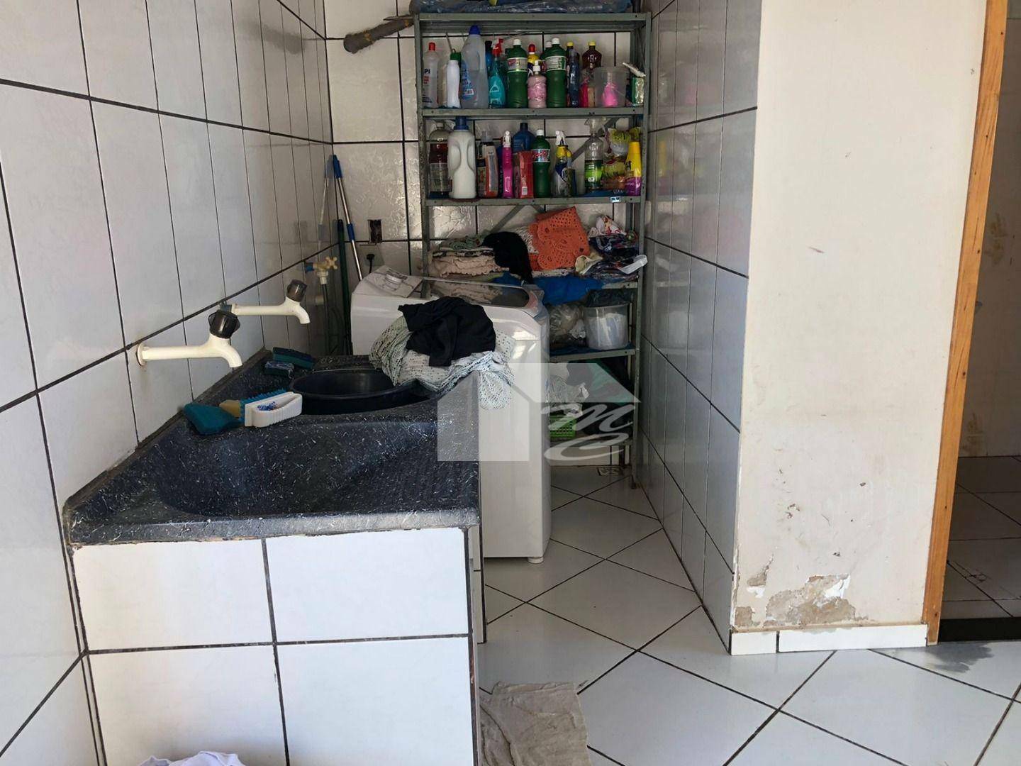 Casa à venda com 4 quartos, 200m² - Foto 19