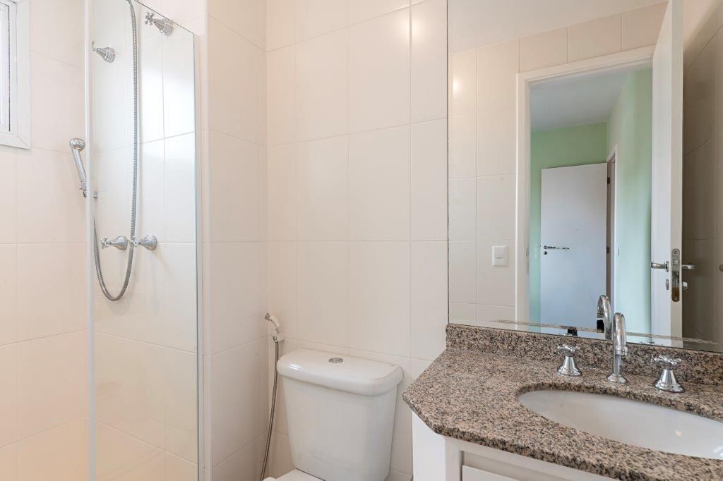 Apartamento para alugar com 3 quartos, 133m² - Foto 24