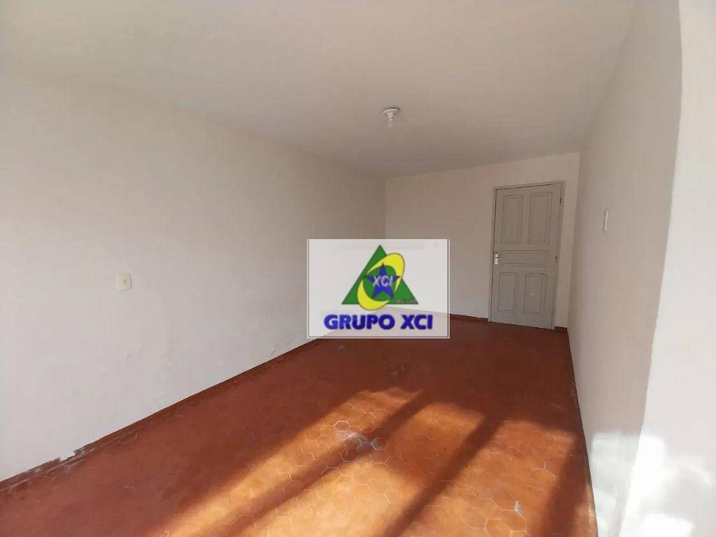 Casa à venda com 3 quartos, 155m² - Foto 4