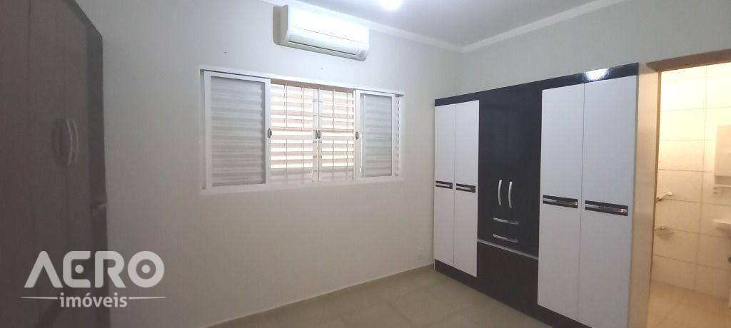 Casa à venda com 3 quartos, 70m² - Foto 11