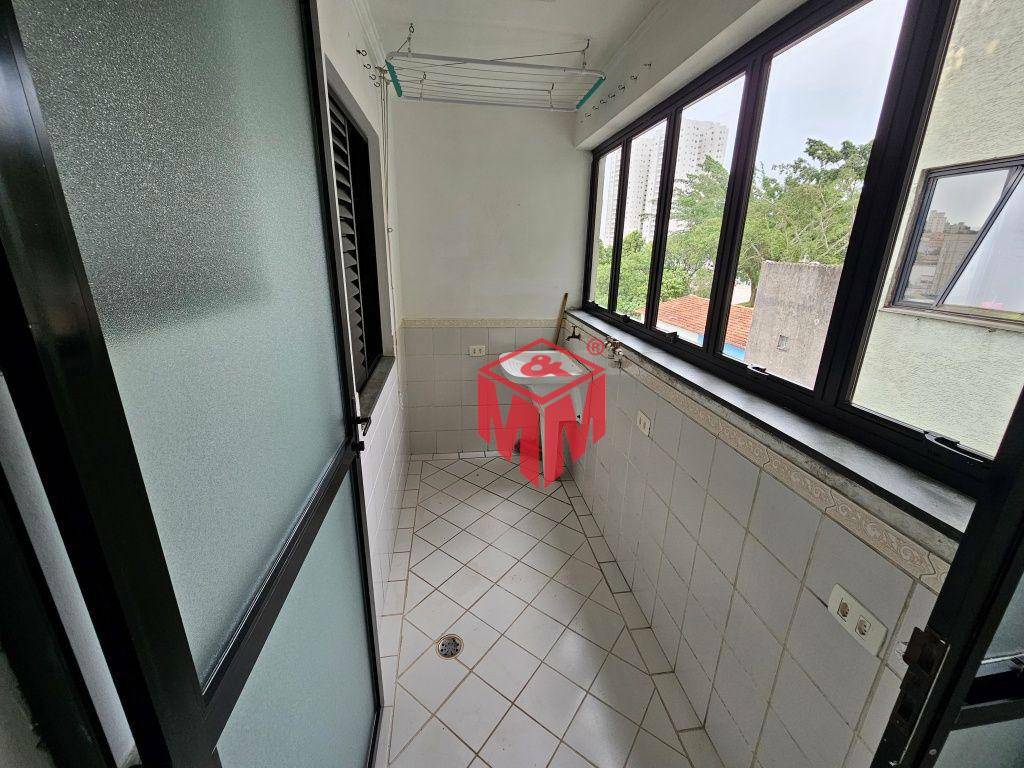 Apartamento para alugar com 3 quartos, 75m² - Foto 17