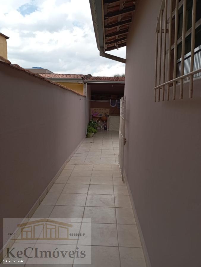 Casa à venda com 2 quartos, 150m² - Foto 16