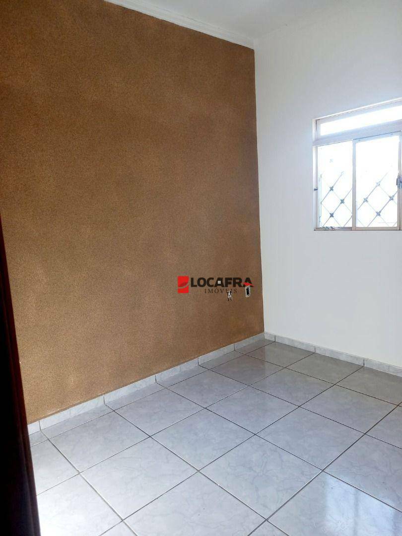 Casa à venda com 3 quartos, 100m² - Foto 10