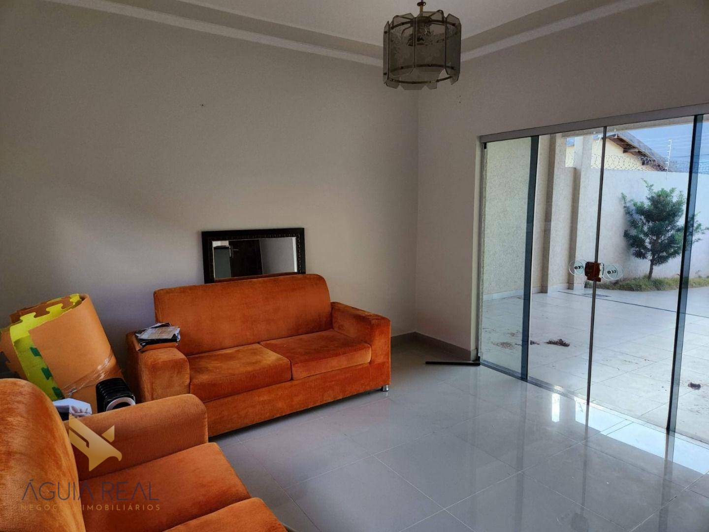 Casa à venda com 3 quartos, 250m² - Foto 4