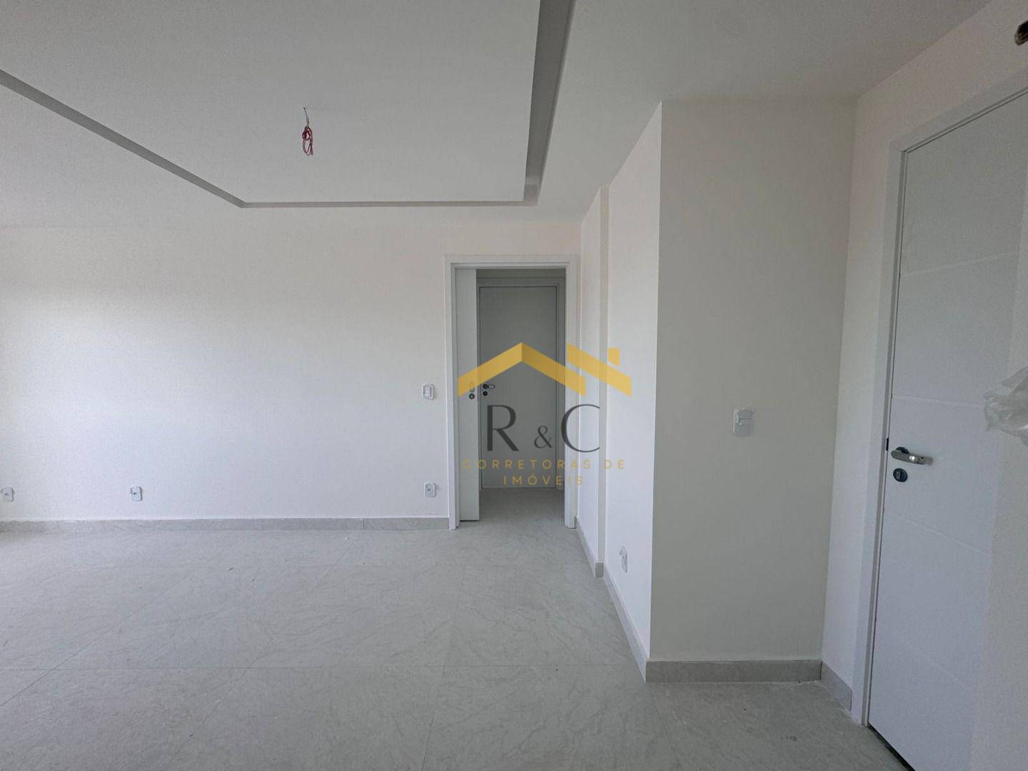 Apartamento à venda com 2 quartos, 63m² - Foto 5