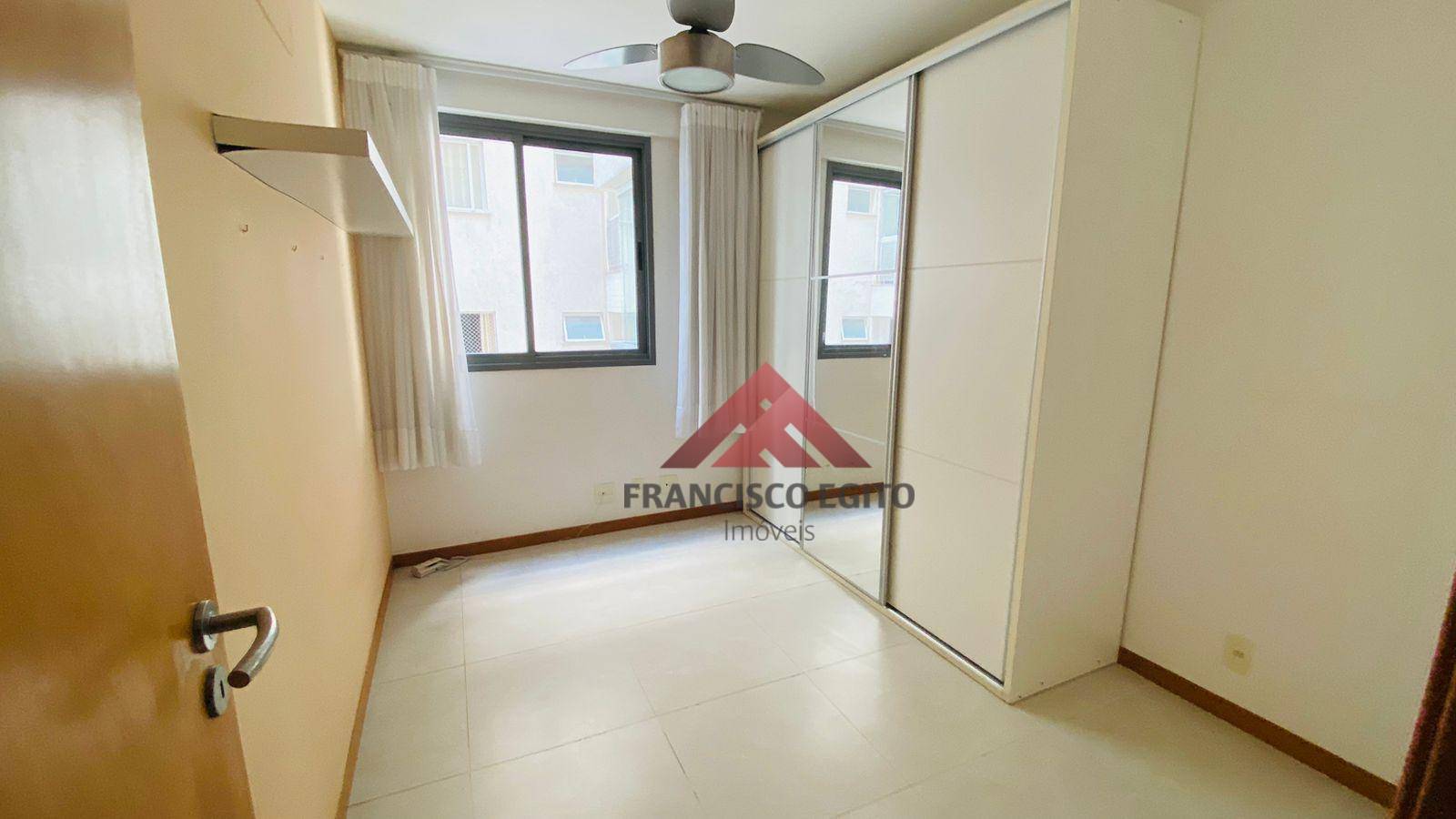 Apartamento à venda com 2 quartos, 79m² - Foto 9