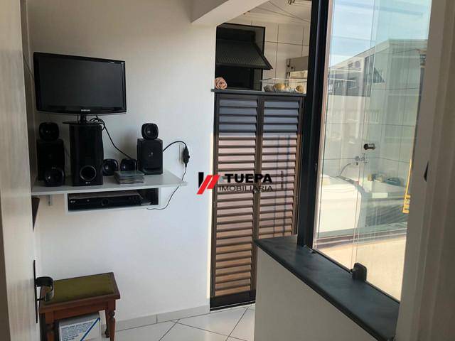 Apartamento à venda com 2 quartos, 70m² - Foto 15