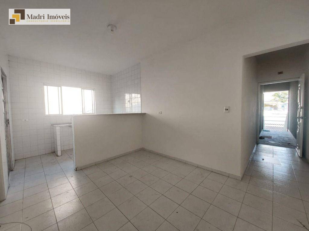 Casa para alugar com 1 quarto, 40m² - Foto 1